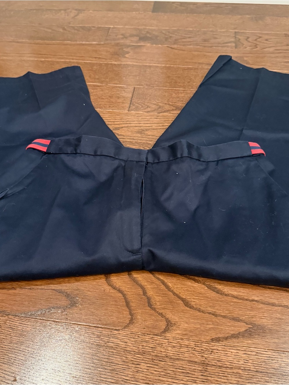 Liz Claiborne Navy Capri Pants with Red Waist Tabs-Size 12